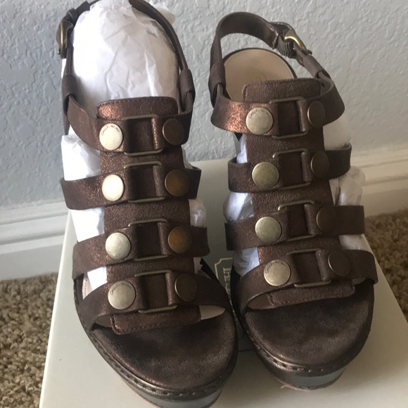 Coach Mallorie Passion Leather 8.5 - Picture 2 of 5